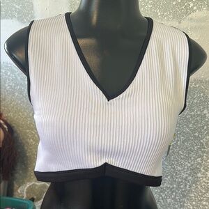 Plunge crop bra